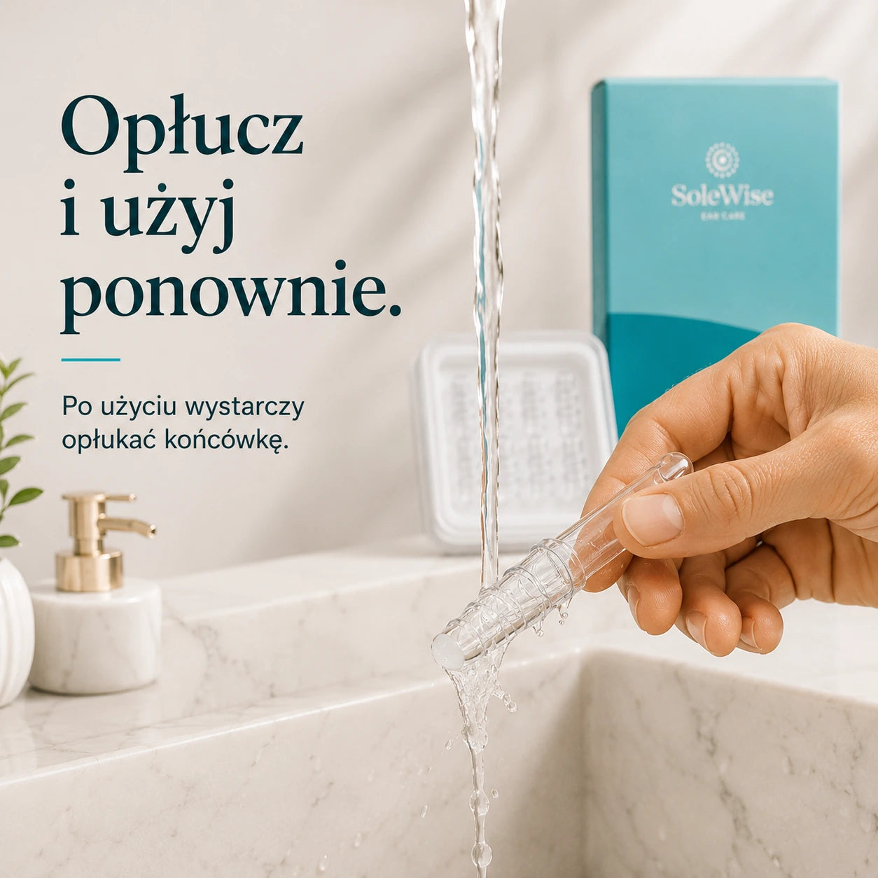 Końcówka SoleWise opłukiwana pod bieżącą wodą
